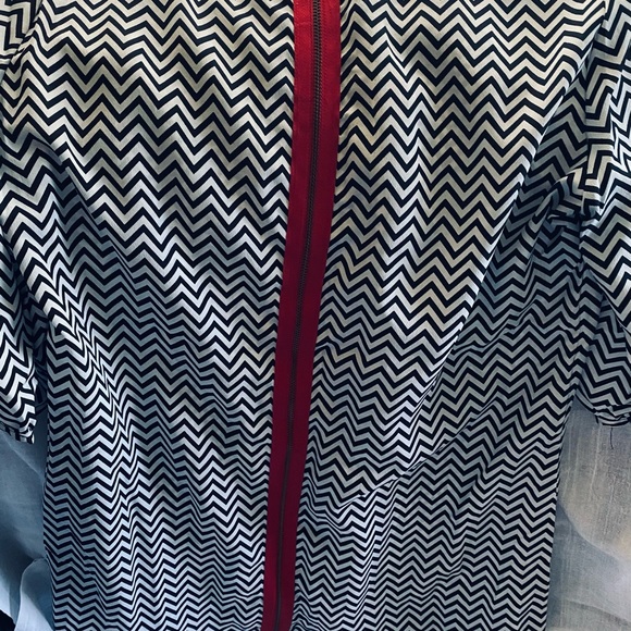 Chevron black/white dress top - Picture 3 of 5